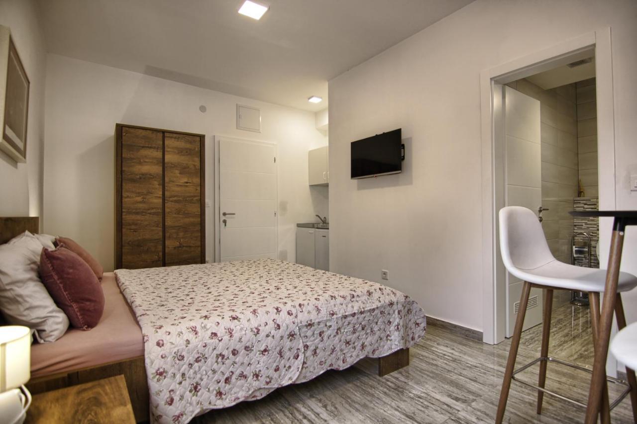 Rooms Dragica Pakoštane Exterior foto